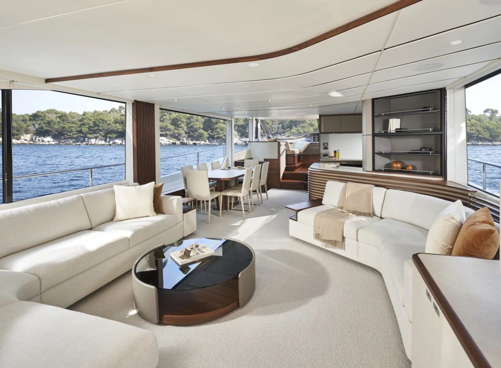 Interior Princess Yachts Y80 - Yacht Broker's Company